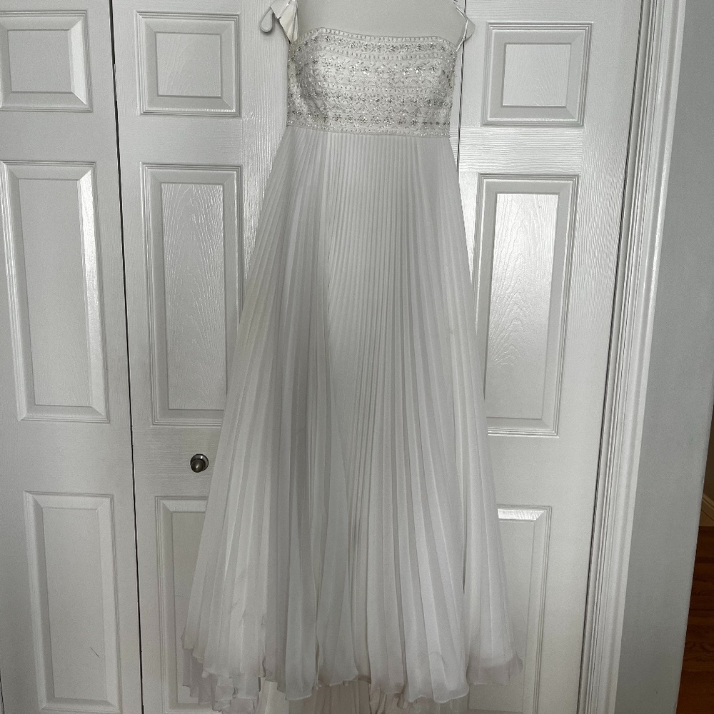 David's Bridal Galina Signature Strapless Dress